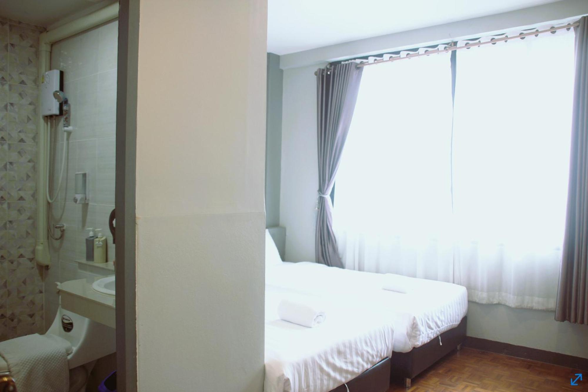 Lux Rooms Night Bazaar Chiang Mai Buitenkant foto