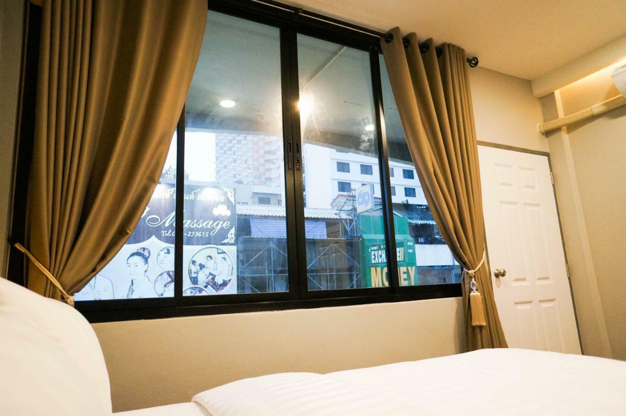 Lux Rooms Night Bazaar Chiang Mai Buitenkant foto